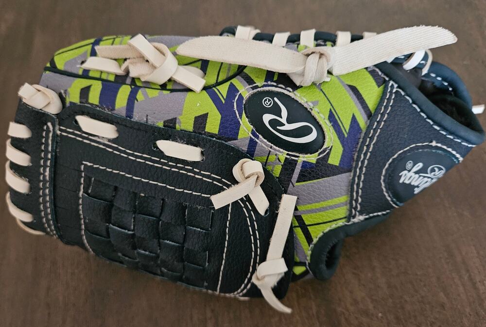 Youth Tball Rawlings Remix REM91NG 9 inch Right Hand Blue Green Glove